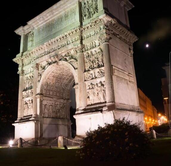 تختخواب و صبحانه La Mansarda Suite