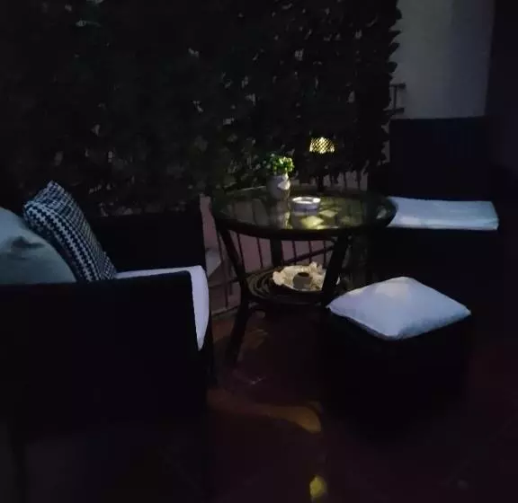 تختخواب و صبحانه La Mansarda Suite