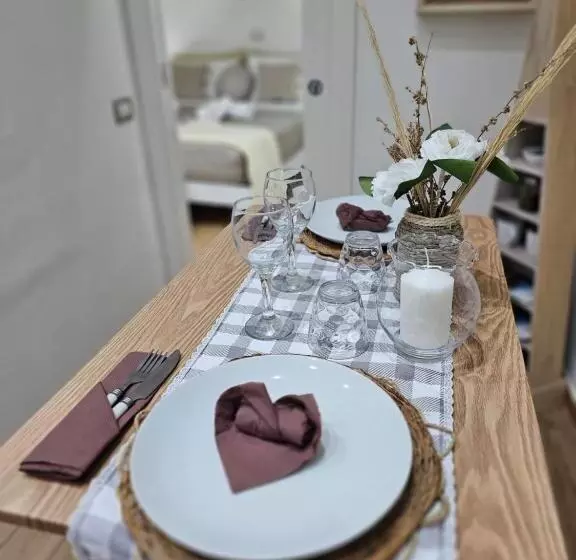 تختخواب و صبحانه La Mansarda Suite