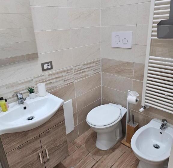 تختخواب و صبحانه La Mansarda Suite