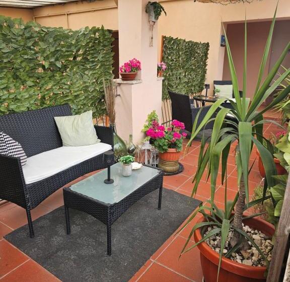 تختخواب و صبحانه La Mansarda Suite