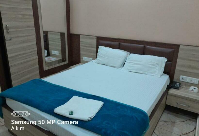 Hotel 7th Heaven Sonari