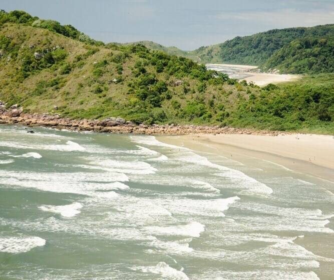 酒店 Ilha Do Mel Lodges