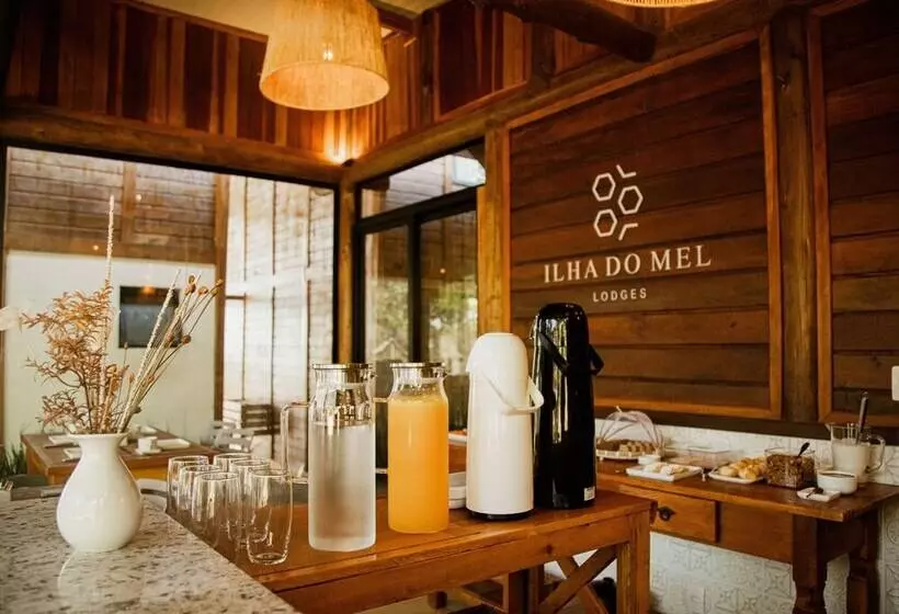 هتل Ilha Do Mel Lodges