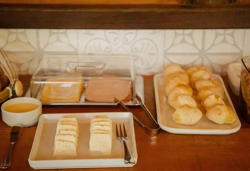 هتل Ilha Do Mel Lodges