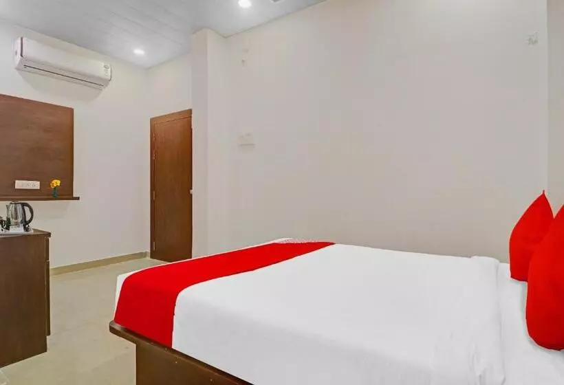 ホテル O R Square Near Lb Nagar Metro Station