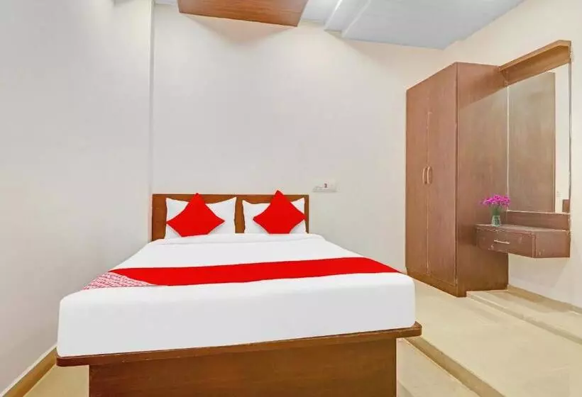 ホテル O R Square Near Lb Nagar Metro Station