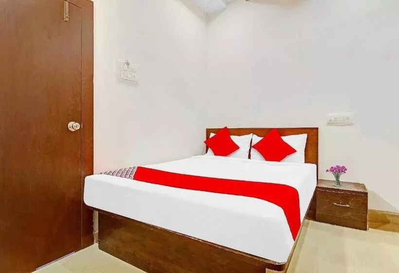 ホテル O R Square Near Lb Nagar Metro Station