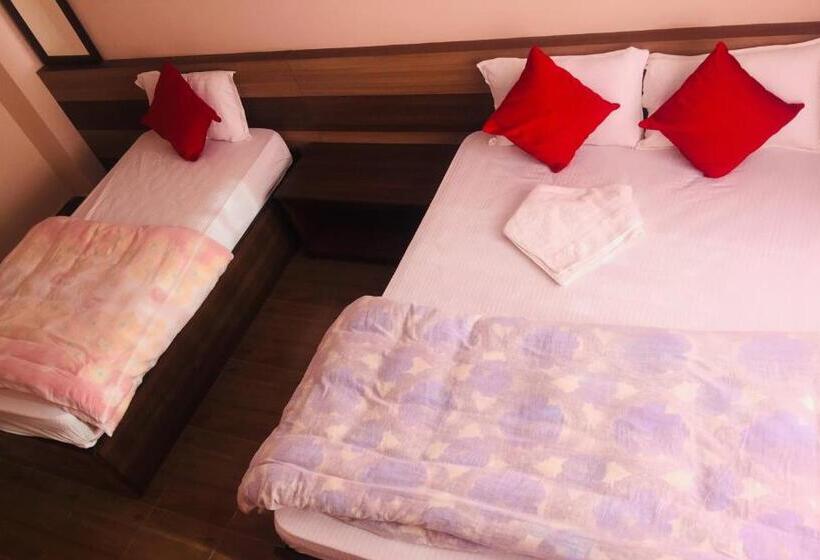 هتل Rajdhani Visit