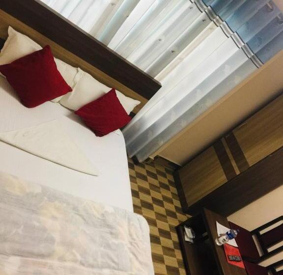 هتل Rajdhani Visit