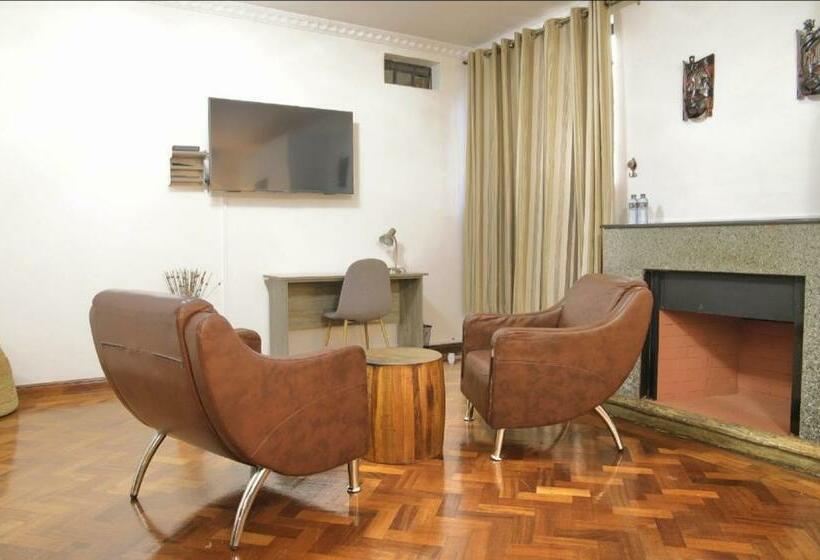 Hotel Smothers Suites And Restaurant