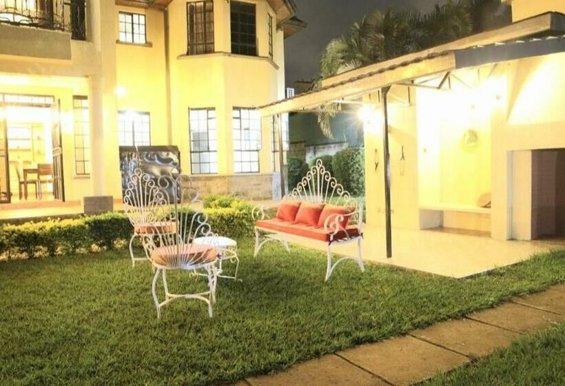 Hotel Smothers Suites And Restaurant