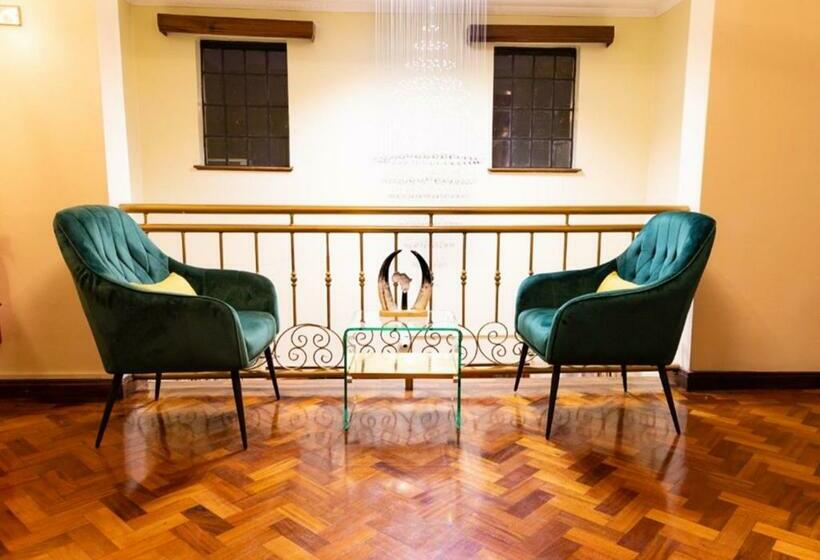 Hotel Smothers Suites And Restaurant