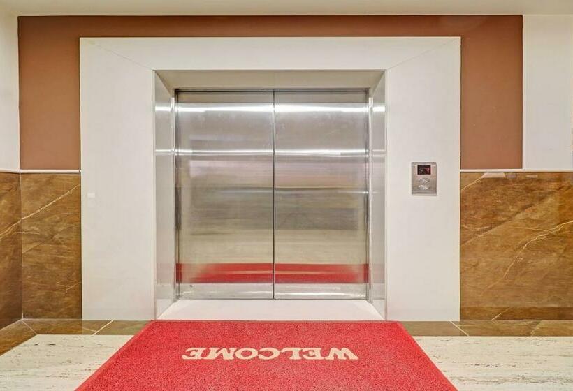 Отель Super Oyo Townhouse 1173 Vandana Residency