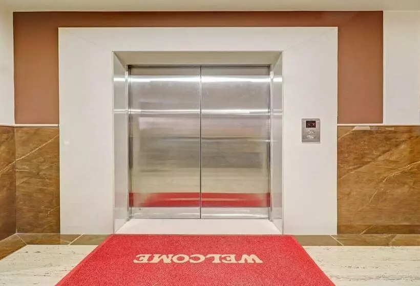 ホテル Super Oyo Townhouse 1173 Vandana Residency