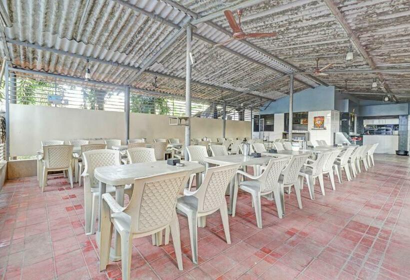 Отель Super Oyo Townhouse 1173 Vandana Residency