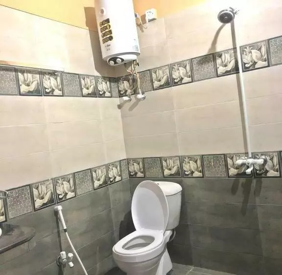 پانسیون Babar House