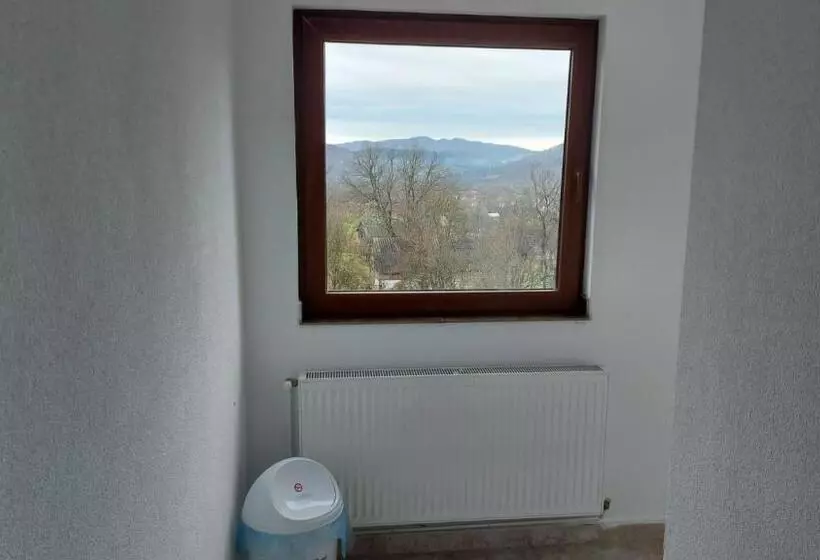 Majatalo Casa De Vacanta La Ticu