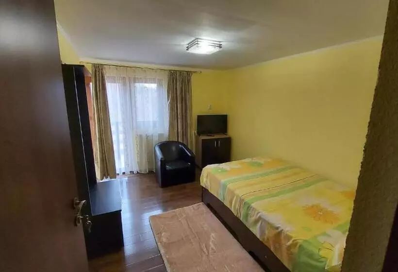 Majatalo Casa De Vacanta La Ticu