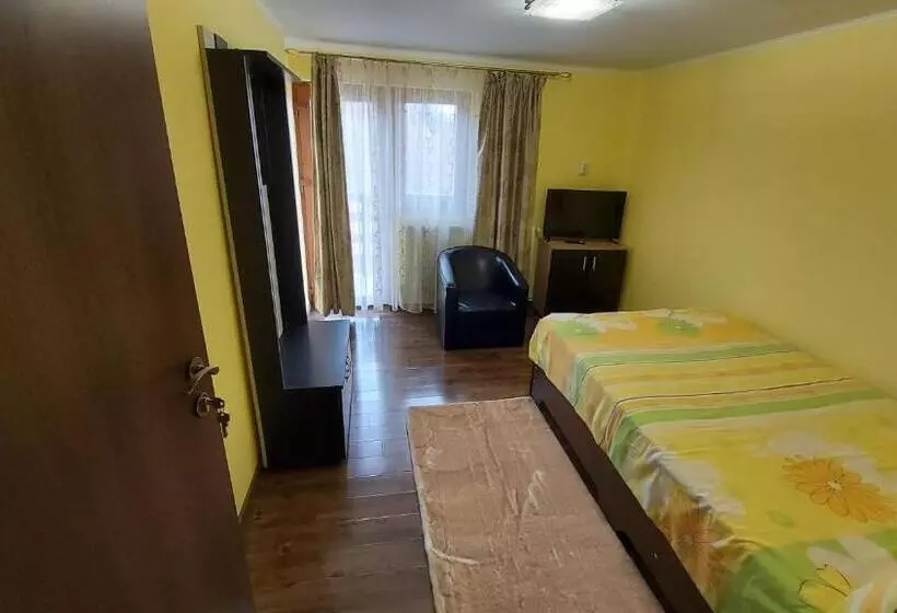 Majatalo Casa De Vacanta La Ticu