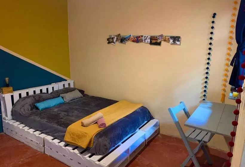 پانسیون Hostal 23