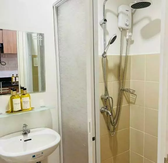Studio With Mountain View, Near Limketkai Mall In Prime Cagayan De Oro