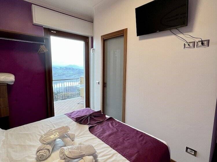 Rainbow Hotel Depandance Joli