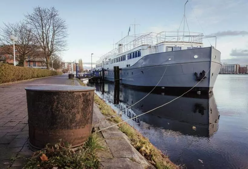 Retkeilymaja Arcona   übernachten Auf Dem Wasser   Direkt Am Bontekai