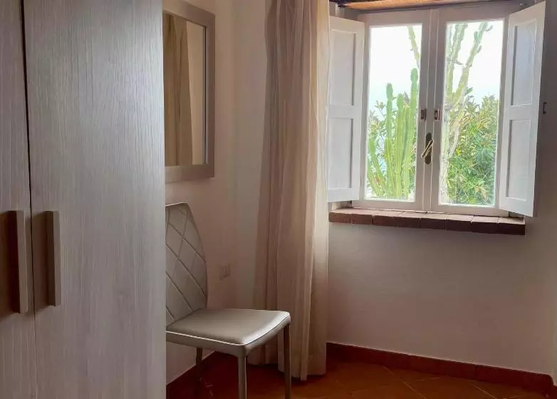 Aamiaismajoitus (B&B) Villa Maria Elena