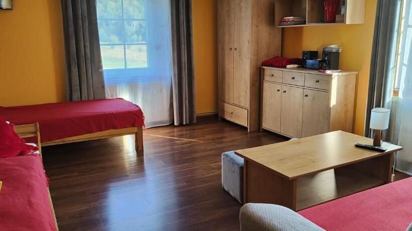 Отель Agroturystyka Przystanek Góry Sowie