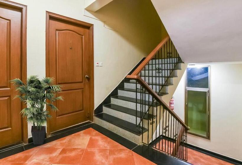 Hotelli Collection O 703318 Sangia