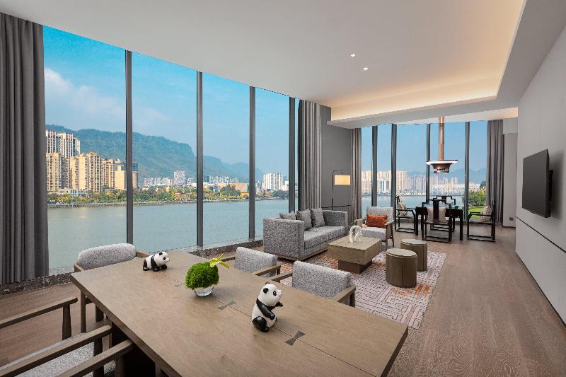 ホテル Crowne Plaza Ya An