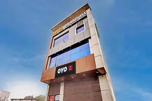 Hotelli Oyo 70371 Grand Ms