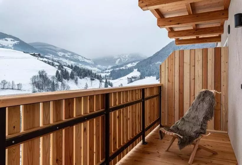 Hotelli Planerhof Apartment Enzian