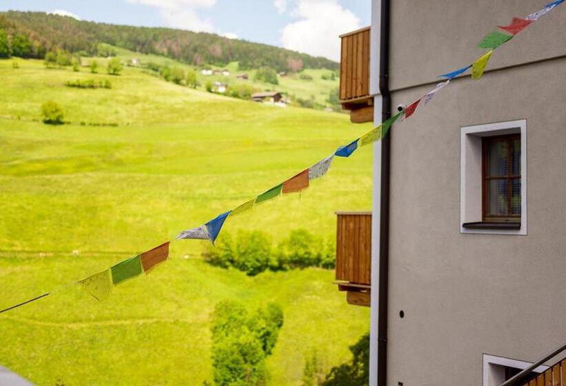 Hotelli Planerhof Apartment Enzian