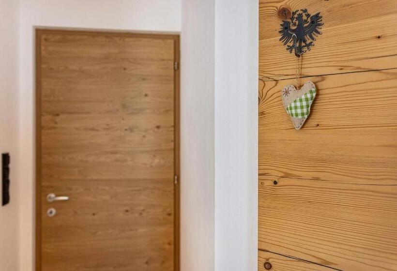 فندق Planerhof Apartment Enzian