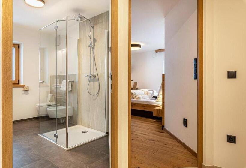 Hotelli Planerhof Apartment Enzian