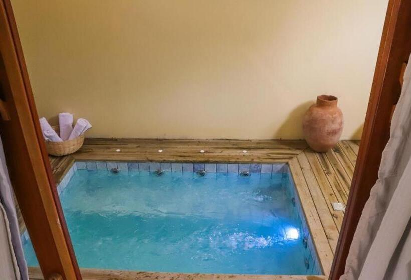 ホテル Suites Taipe