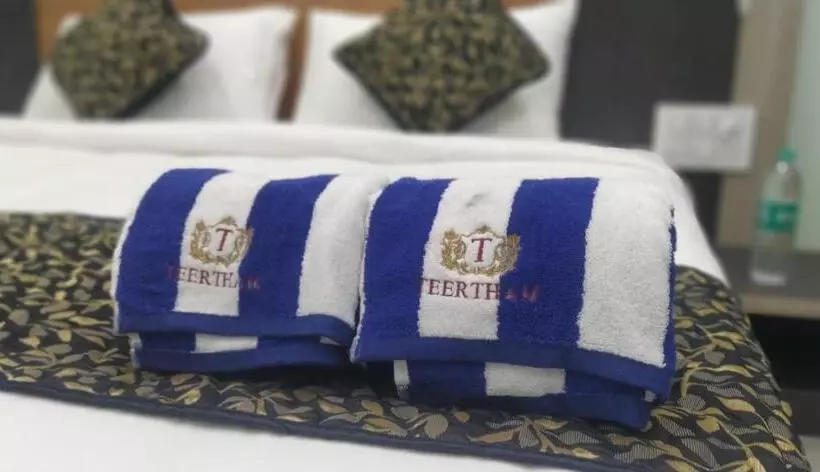 ホテル Teertham