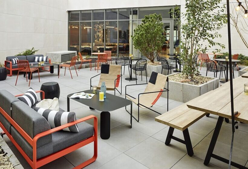 هتل Tribe Paris Saint Ouen