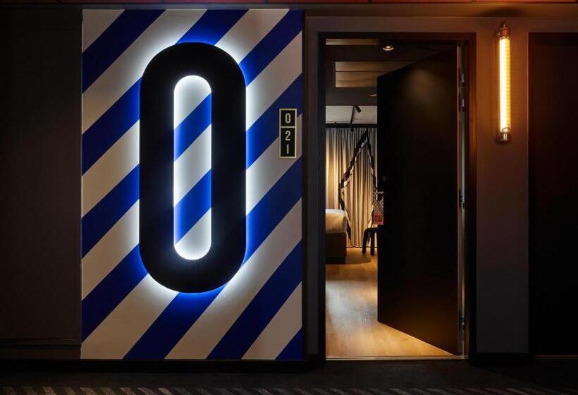 هتل Tribe Paris Saint Ouen