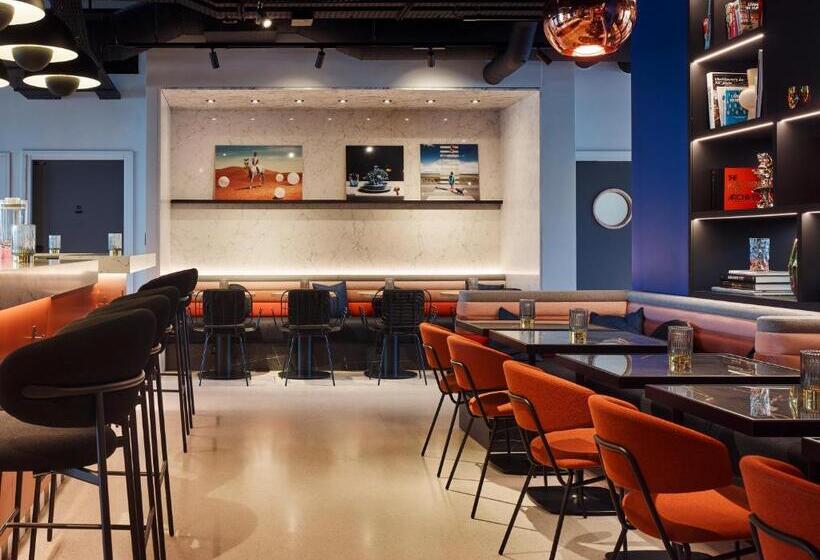 هتل Tribe Paris Saint Ouen