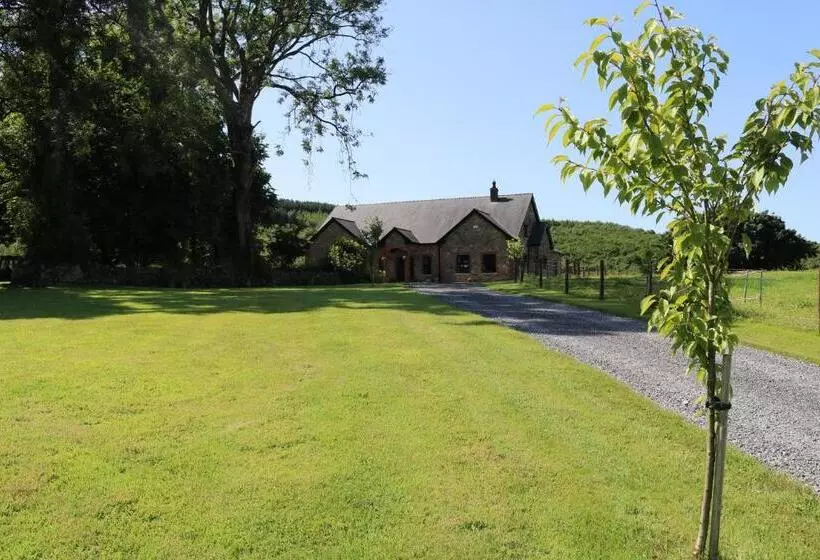 Loughcrew View Bed And Breakfast