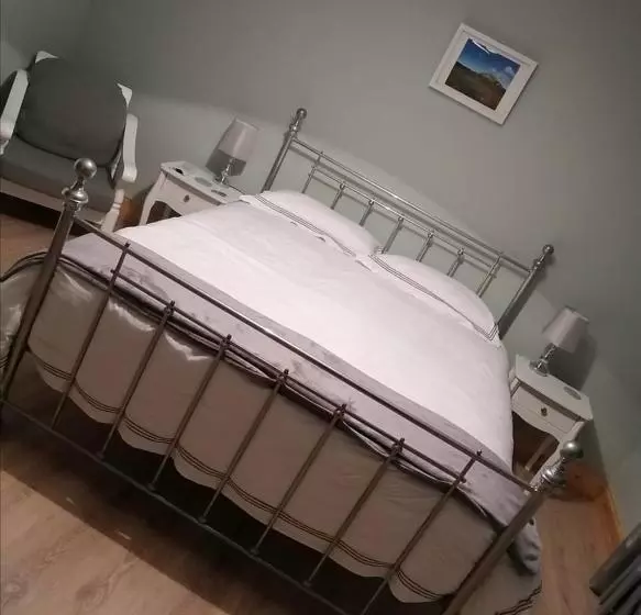 Loughcrew View Bed And Breakfast