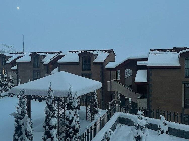 Marrone Hotel Tsaghkadzor