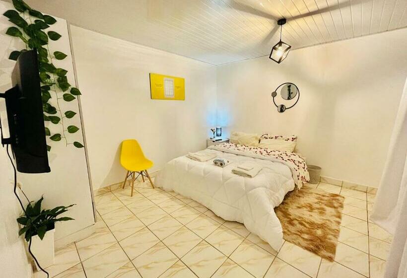 Pensió 2 Cozy Queen Ensuite Guest Houses By Wilson Airport