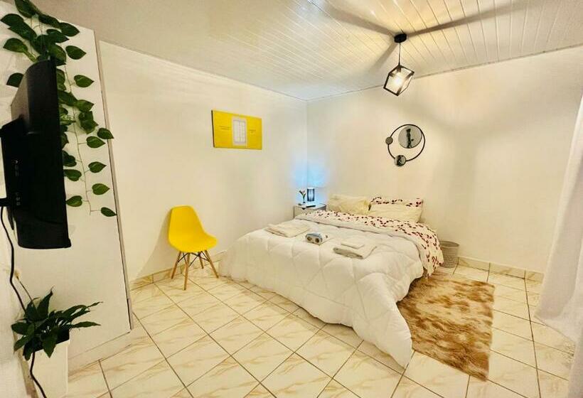 Pensió 2 Cozy Queen Ensuite Guest Houses By Wilson Airport