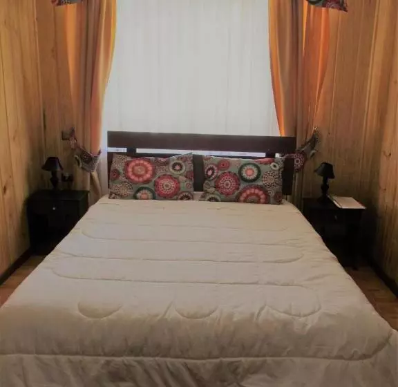 ペンション Ecohostal Huellas Del Bosque