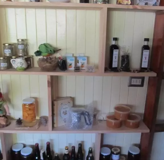 ペンション Ecohostal Huellas Del Bosque