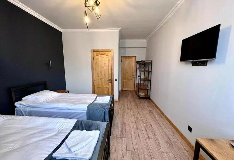 Sargsyan Eco House